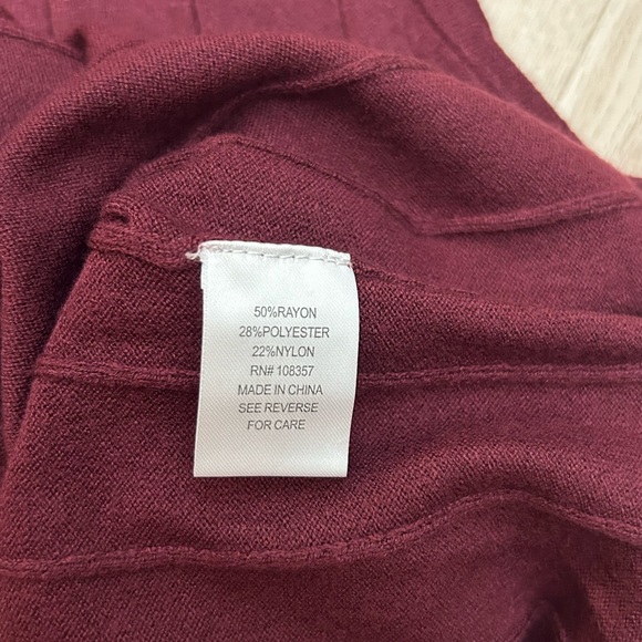 EVEREVE Mollie Turtleneck Tank - Picture 8 of 10